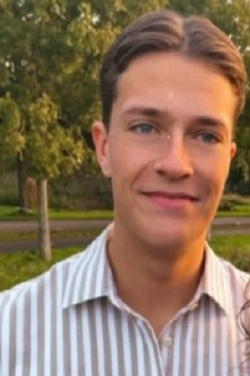 Rick van Gastel as Abeltje Roef / Johnny Cockle Smith