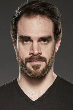 Mathieu Coderre as Officer 2