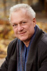 Johannes Martin Kränzle as Valens