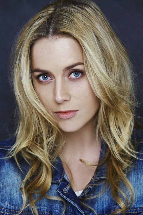 Iina Kuustonen as Karoliina