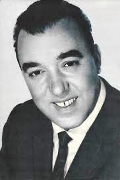 Humberto Madeira as Lopes