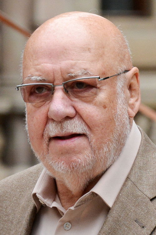 Václav Hybš as Kuchař muzikant