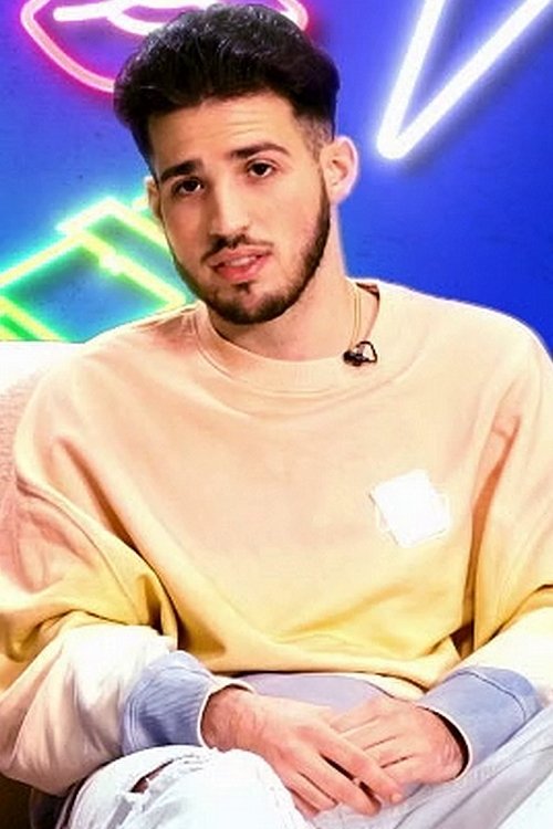 Ethan Berrebi as Théo