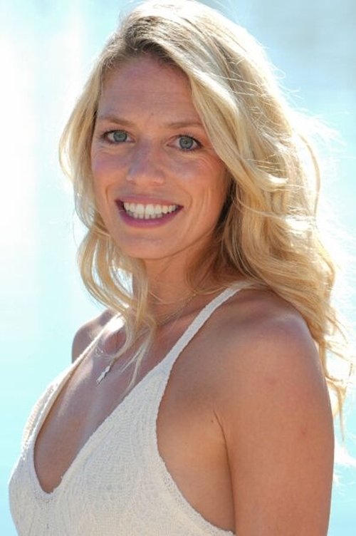 Aurore Delplace as Kate