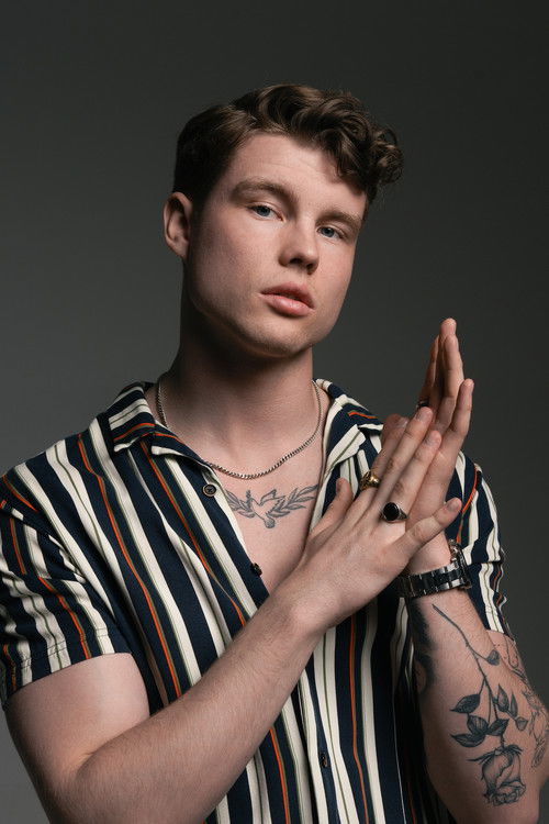 Linus Kajman Gustafsson as Sebastian