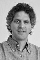 Alfredo Cavazzoni as Carabiniere 1