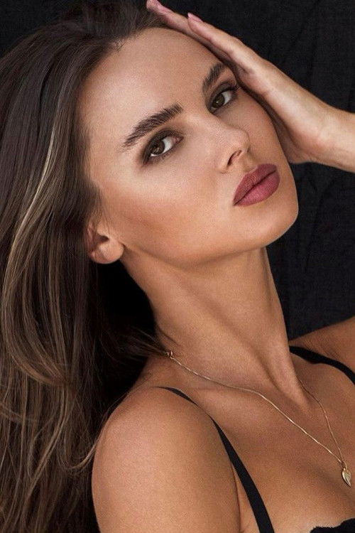 Deimantė Bubelytė as Vakarė