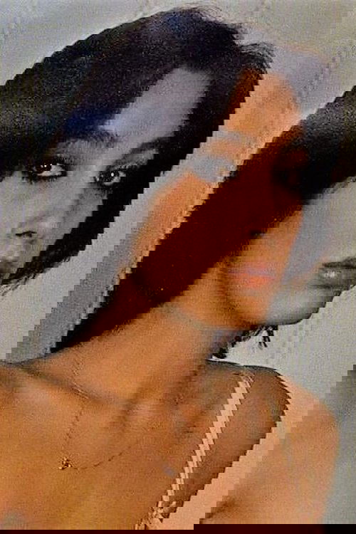 Dirce Funari as Amazon Woman