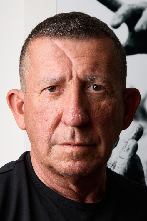 Claudio Casadio as Armando