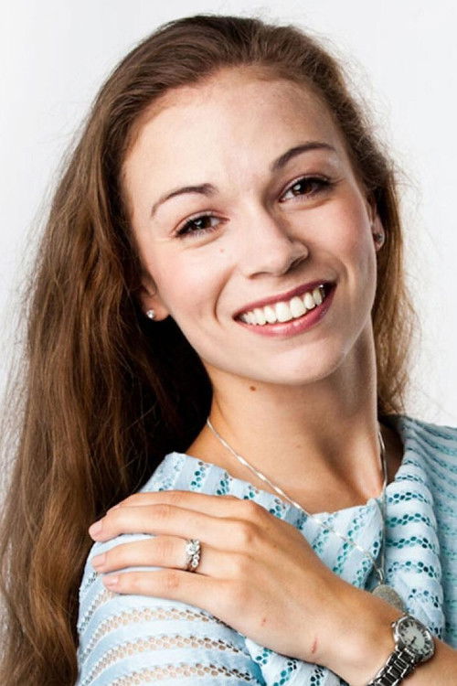 Abigail Prudames as Mina Murray