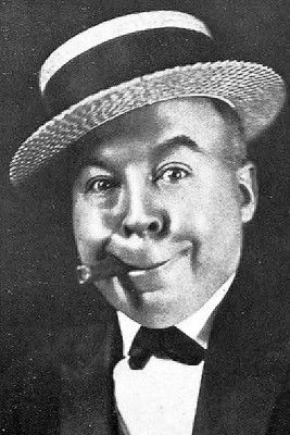 Dan Coleman as Reed Lathrop