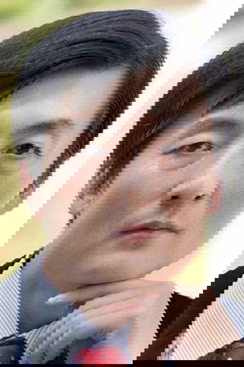 Song Kyung-eui as 수리공