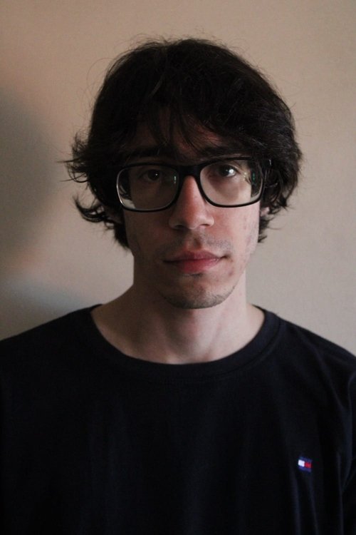 Vinícius Valentin as Vitor de Andrade