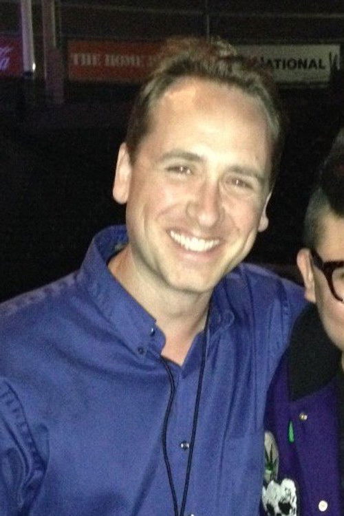 Mark Mohelnitzky as Hank Wilson