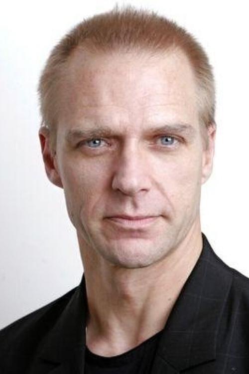Andreas Wisniewski as Fletcher
