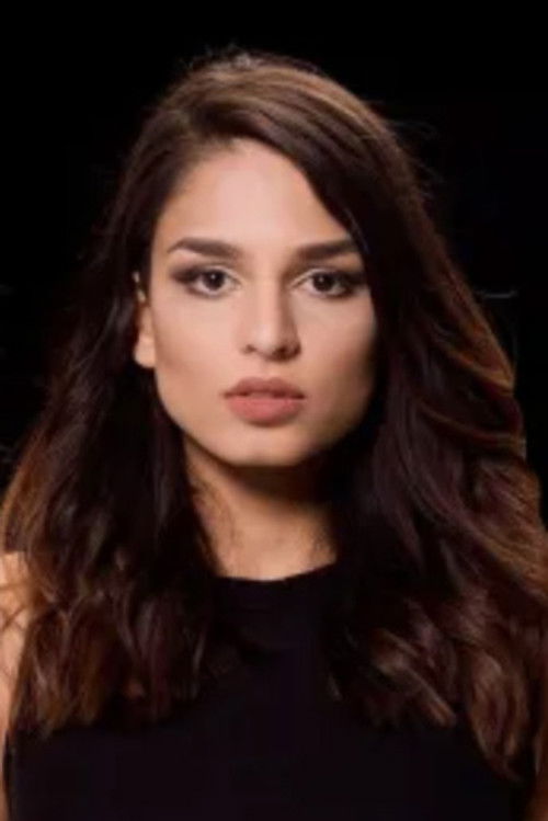 Eesha Hunjon as Robyn