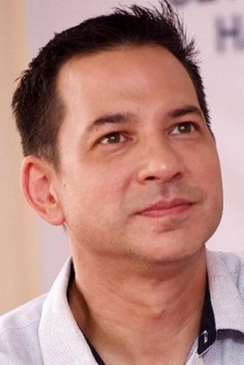 Ari Wibowo as Pak Winata