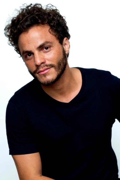 Gabriel Manita as Canceriano