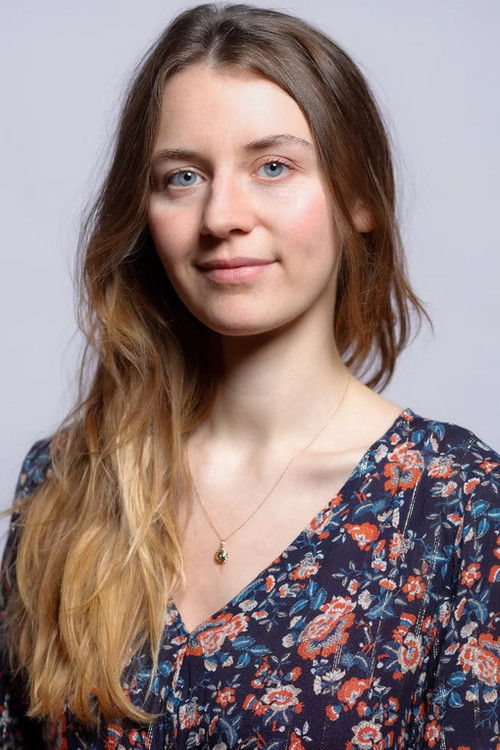 Zélie Brackman as Marilou Van Dijk