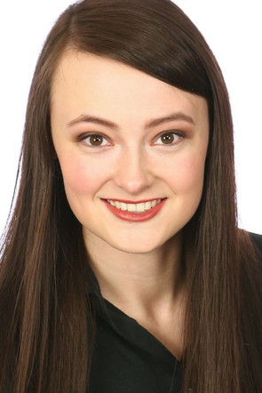 Peyton Justine as Mary