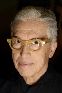 Louie Pérez as Vocals, Guitar, Percussion