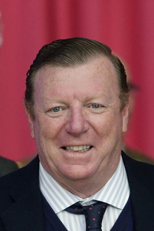 César Cadaval as Benito Arena