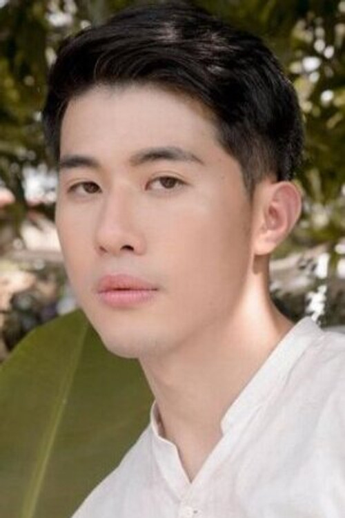 Shuang as Li Ruo Hai