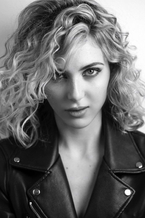 Loreto Albaladejo as Muñoz/Doctor