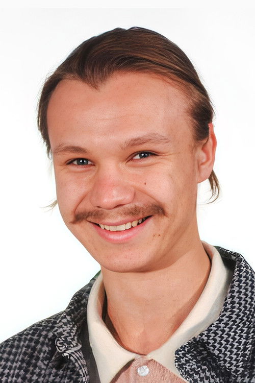 Alex Paul Pukk as Sven Semenius