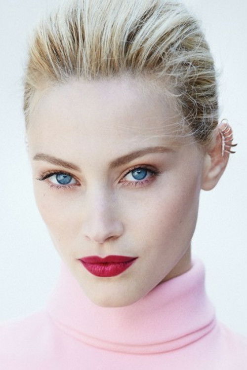 Sarah Gadon as Alyssa