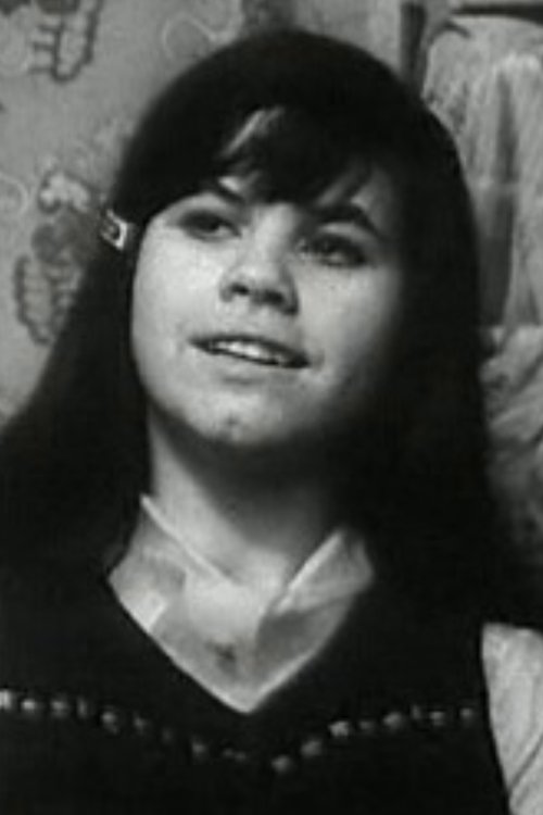 Regina Regulska as Cream Disliking Girl