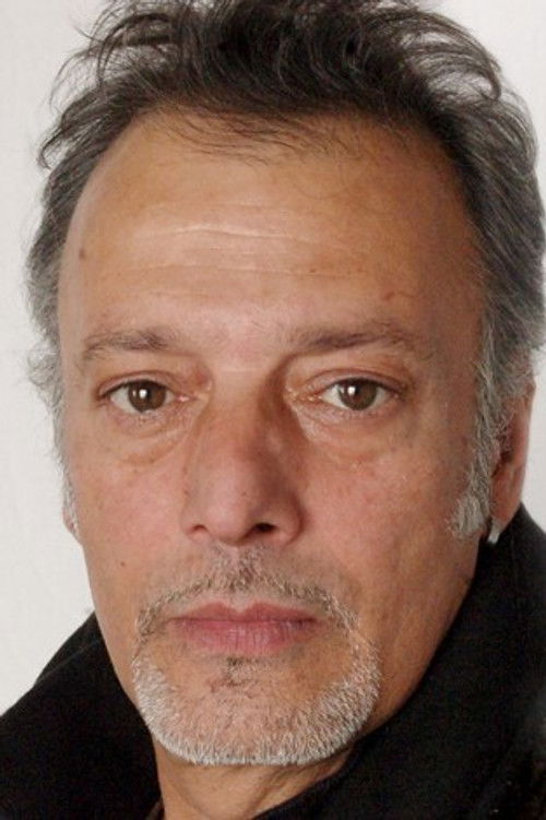 José Maya as Dafnis