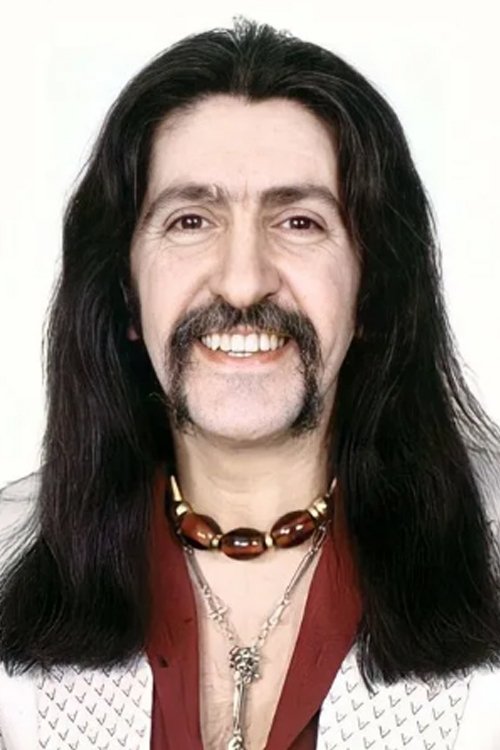 Barış Manço as Mahir