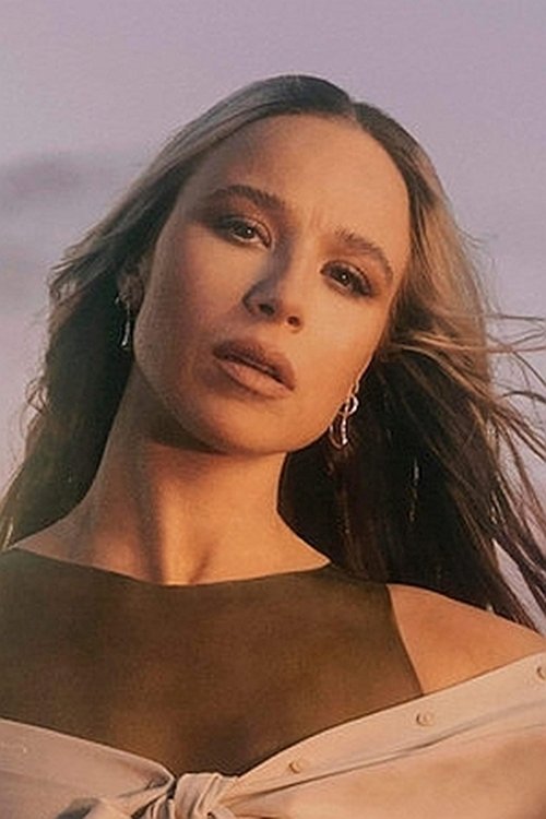 Guðrún Ýr Eyfjörð as Gríma