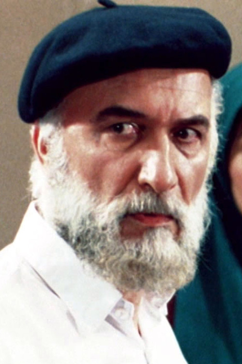 Saeed Nikpour as Karim