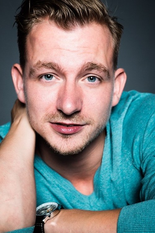 Ruben de Goede as Mark