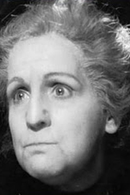 Julia Delgado Caro as 