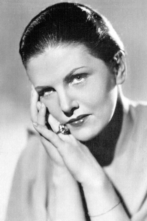 Erna Fentsch as Dame