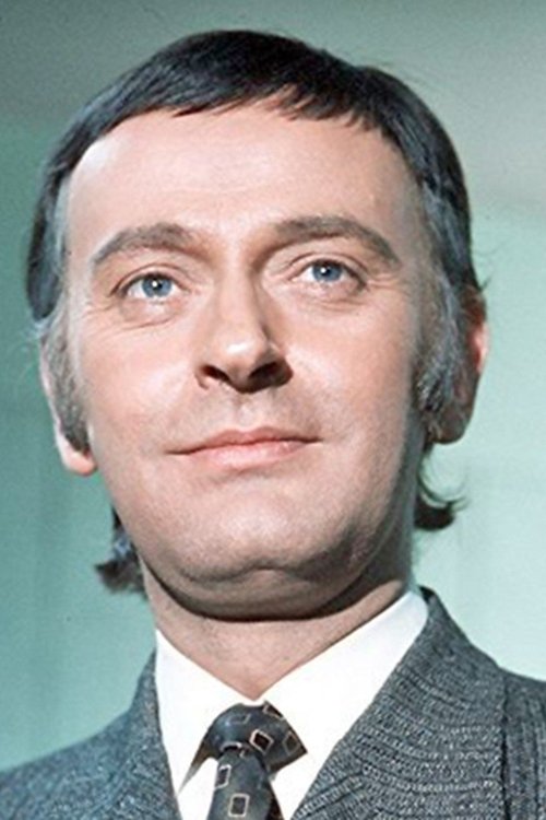 Barrie Ingham as Basil of Baker Street / Bartholomew (voice)