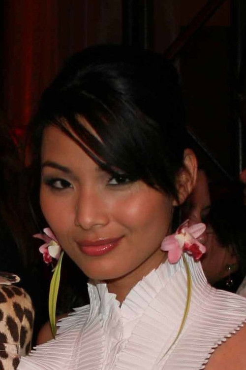 Kerry Lai Fatt as Sarah
