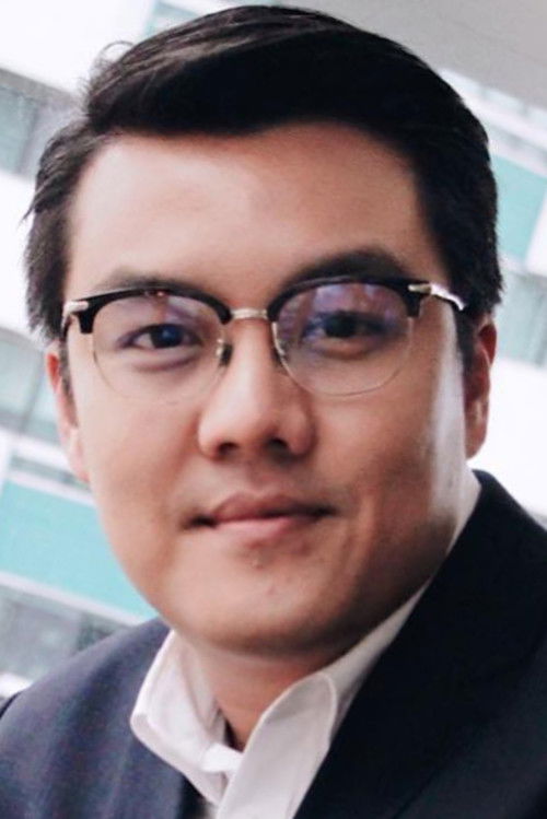 Teemah Kanjanapairin as DJ Man