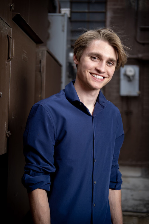 Ben Petersen as Zach