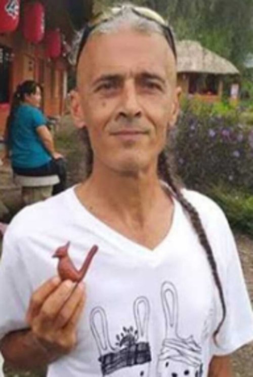 Chohdi Srour as Yasser