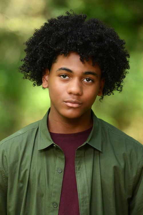 Jeremiah Friedlander as Scipion