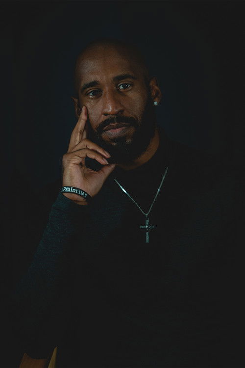 R.S. Veira as Bar Patron