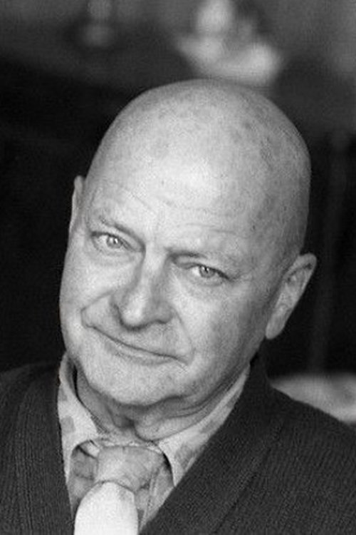 Daniel Boulanger as Ernest