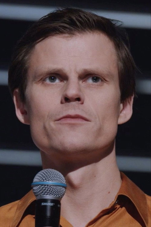 Bergur Ebbi Benediktsson as Erlingur