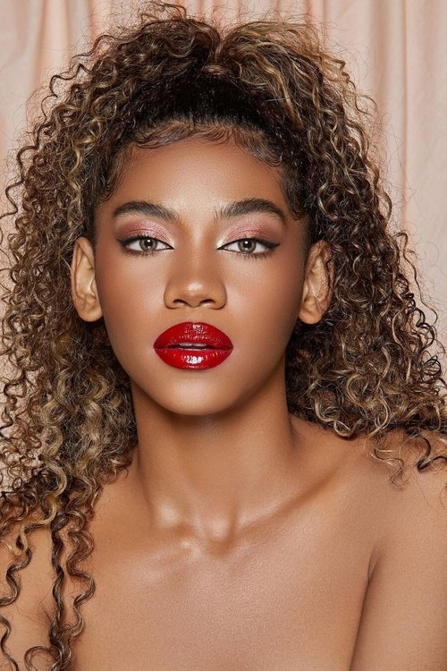 Zsa Zsa Utari as Maria