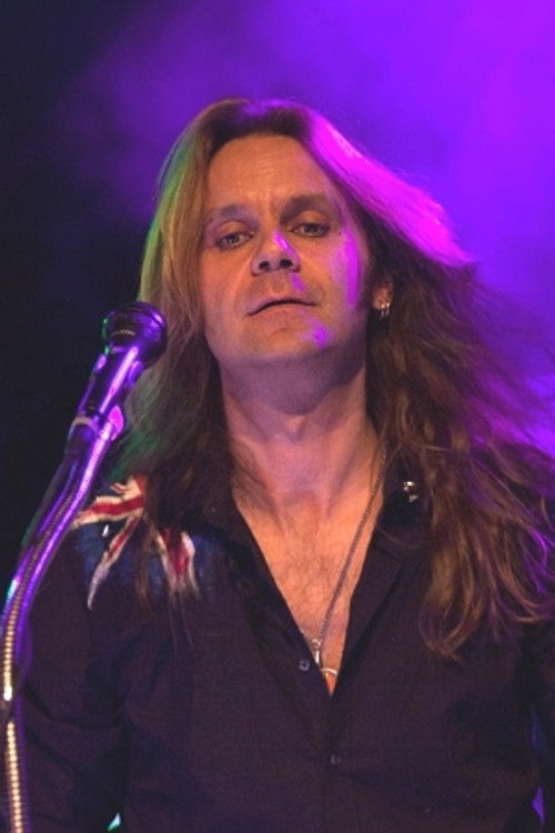 Hennig Wanner as Keyboards