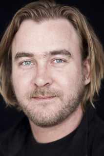 Jeremy Elwood as Comedian